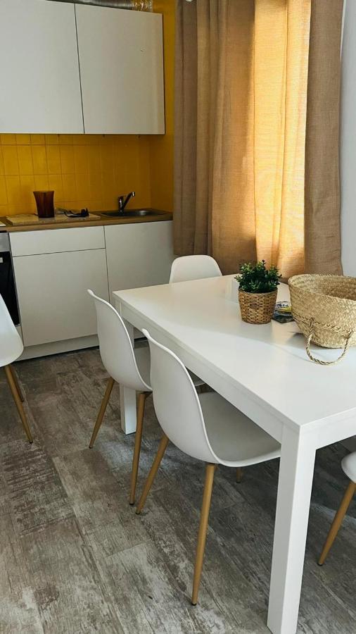 Apartamentos Verdera Es Pujols Luaran gambar