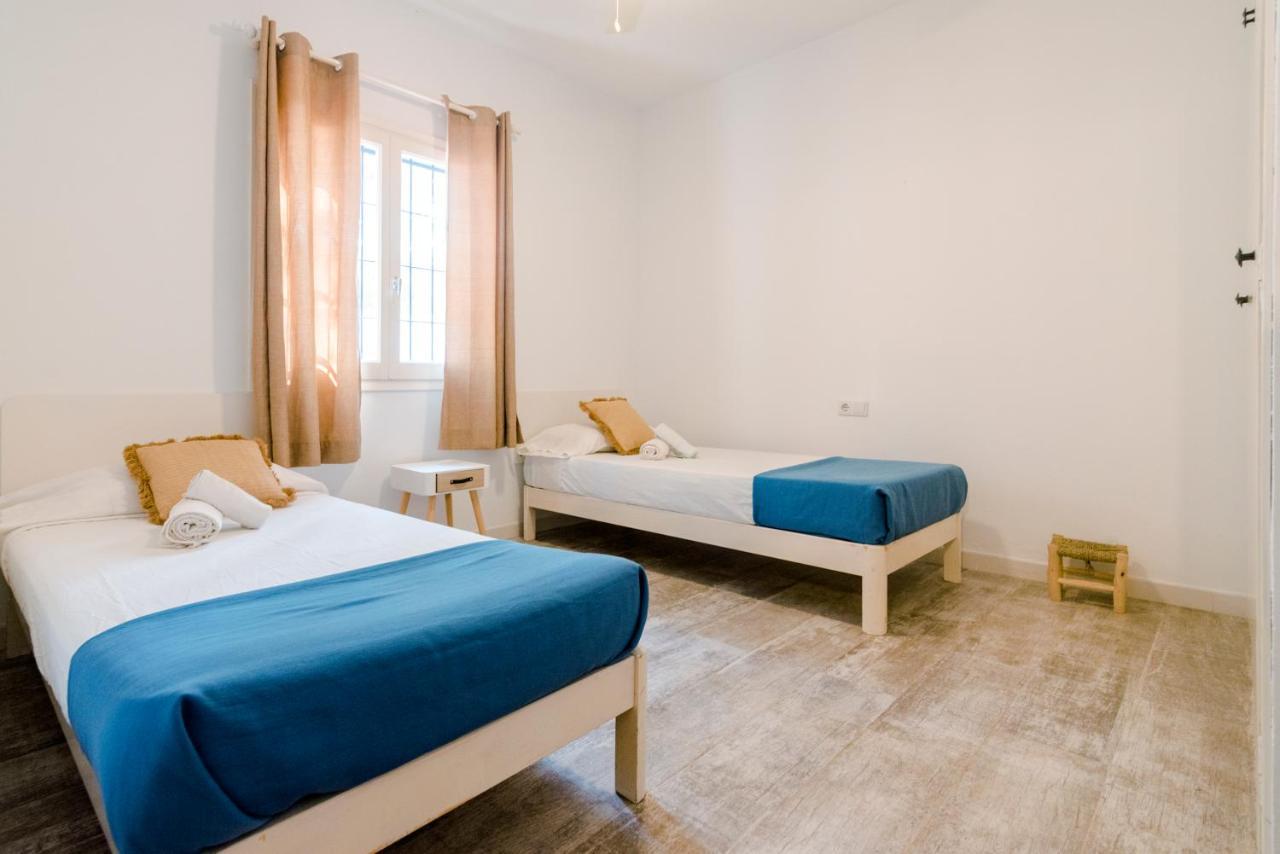 Apartamentos Verdera Es Pujols Luaran gambar