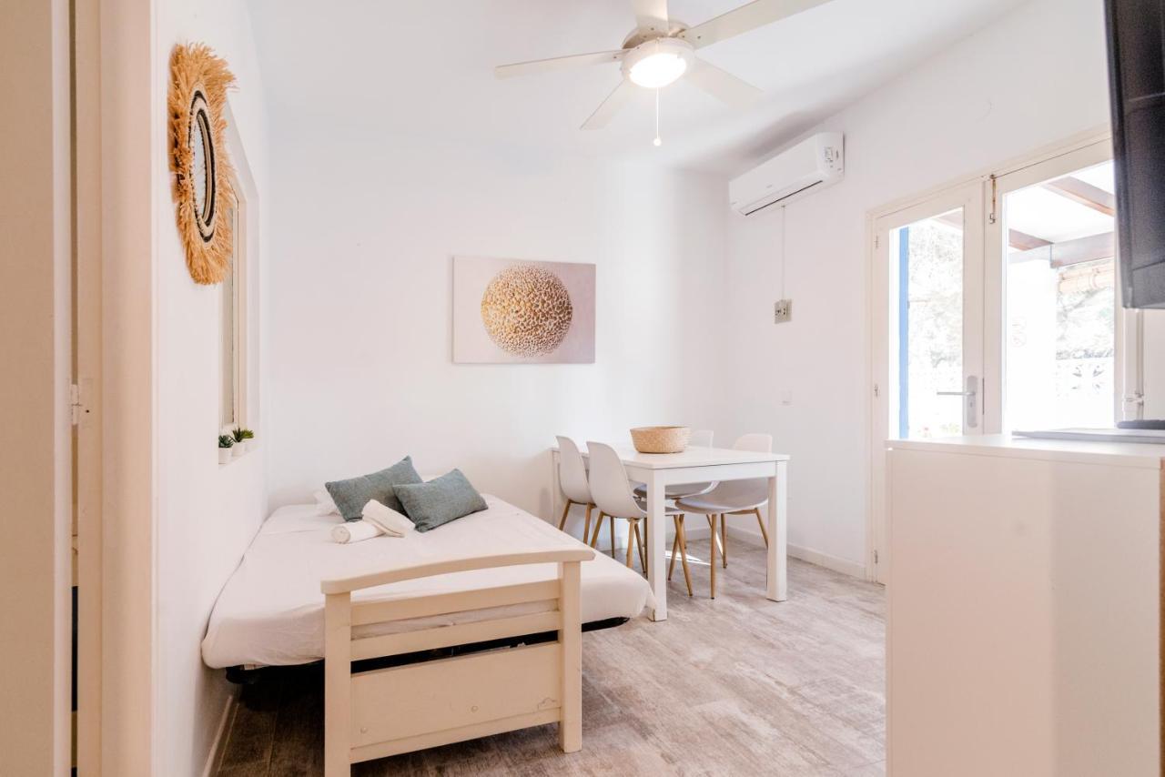 Apartamentos Verdera Es Pujols Luaran gambar