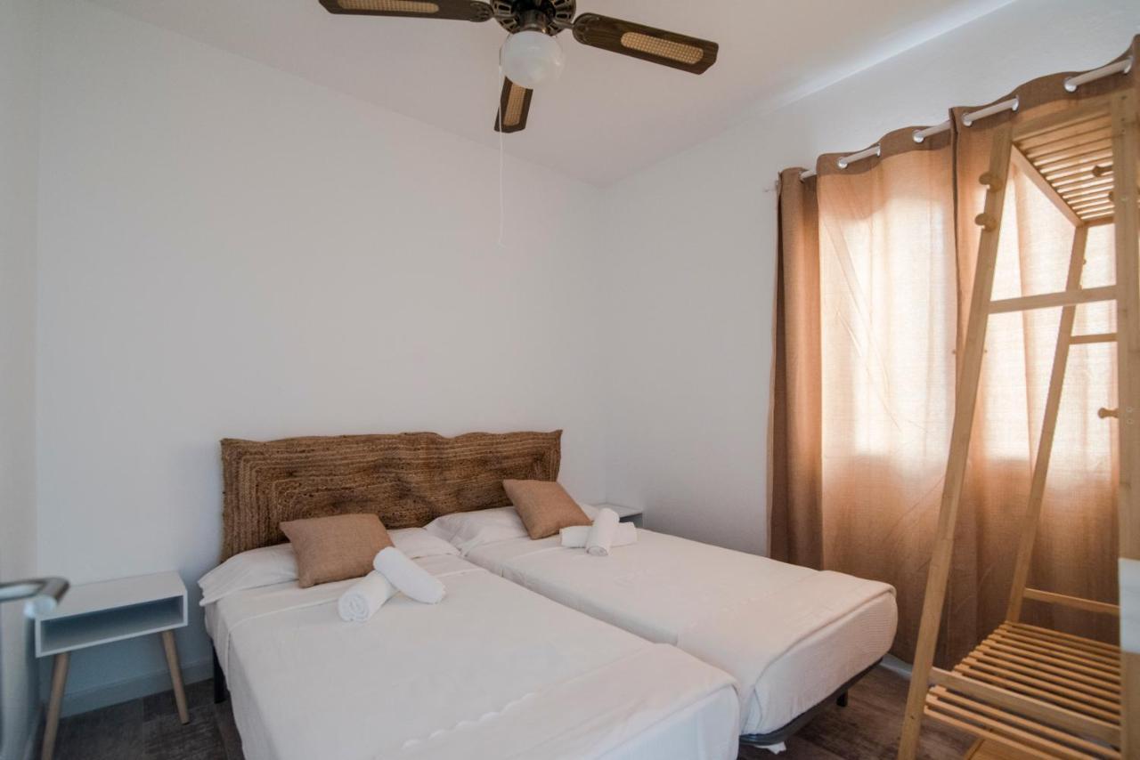 Apartamentos Verdera Es Pujols Luaran gambar
