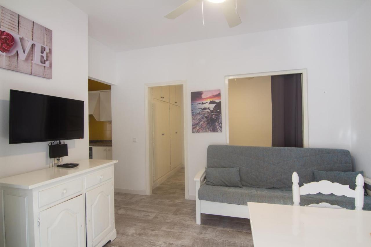 Apartamentos Verdera Es Pujols Luaran gambar